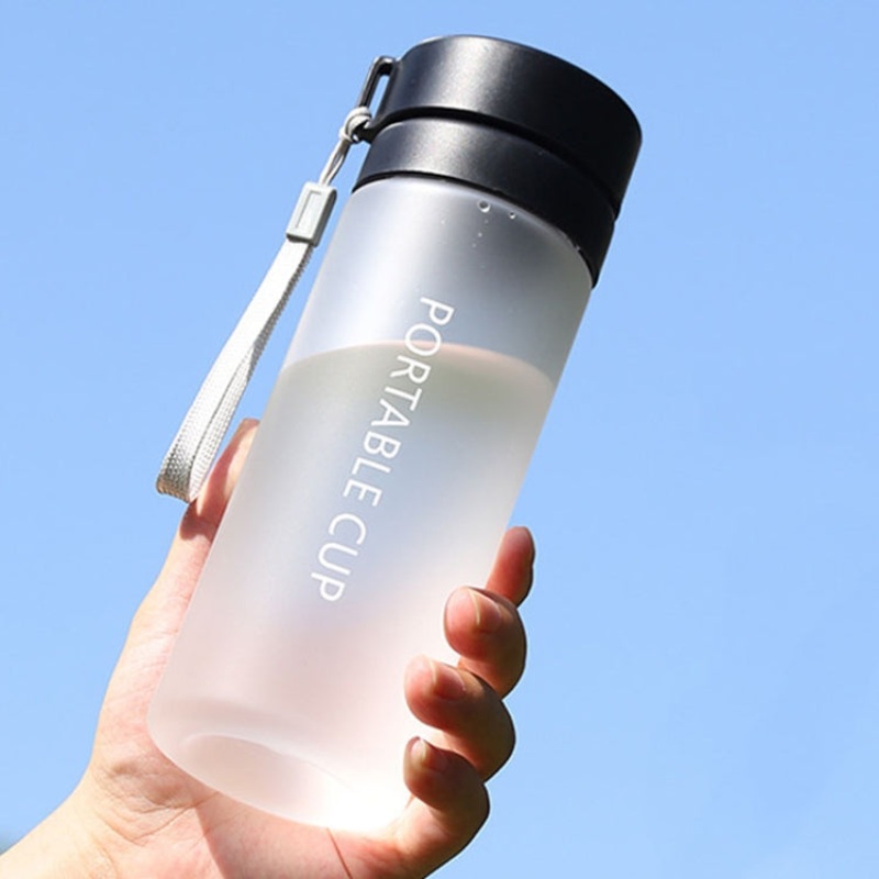 Large Capacity Sports Mug Frosted Plastic Portable Leak-proof Teacups (600ml Frosted Black)