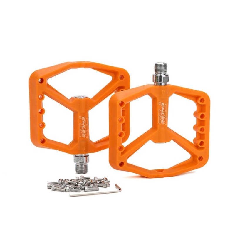 ENLEE F228 1pair Bicycle Nylon Pedals Mountain Bike Widened Riding Footrests(Orange)