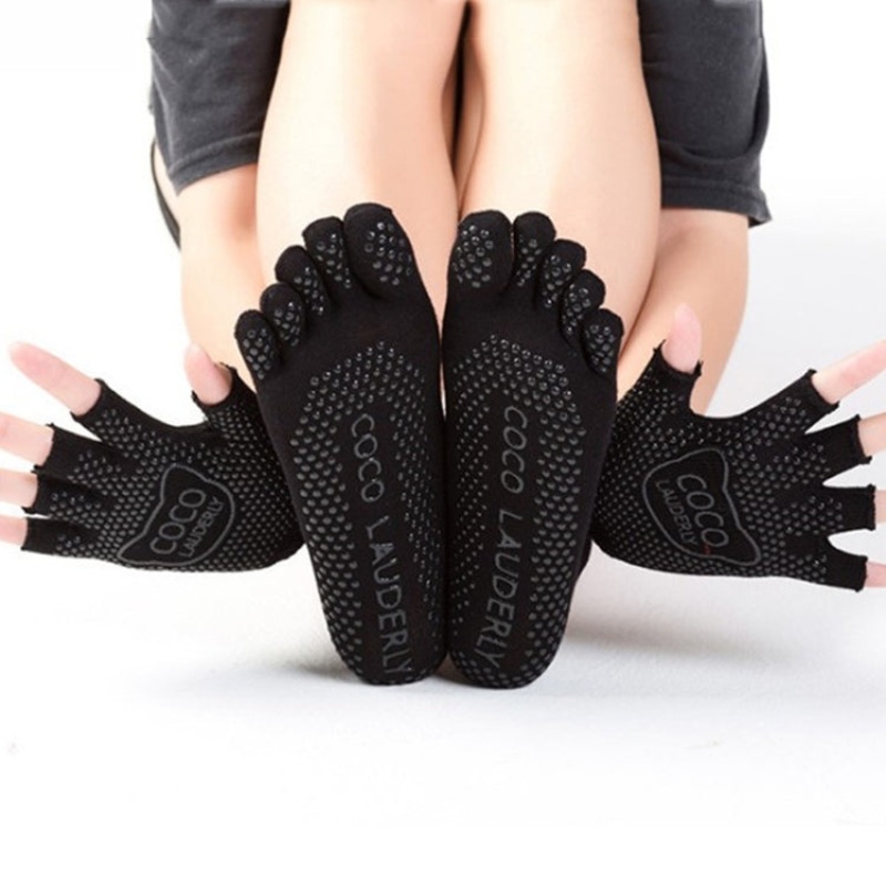 Non-Slip Open Finger Yoga Sports Gloves + Five Finger Yoga Socks Set (Black, One Size)