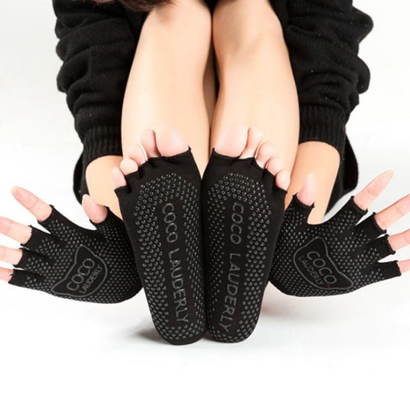 Non-Slip Open Finger Yoga Sports Gloves + Five Finger Yoga Socks Set (One Size, Open Toe Black)