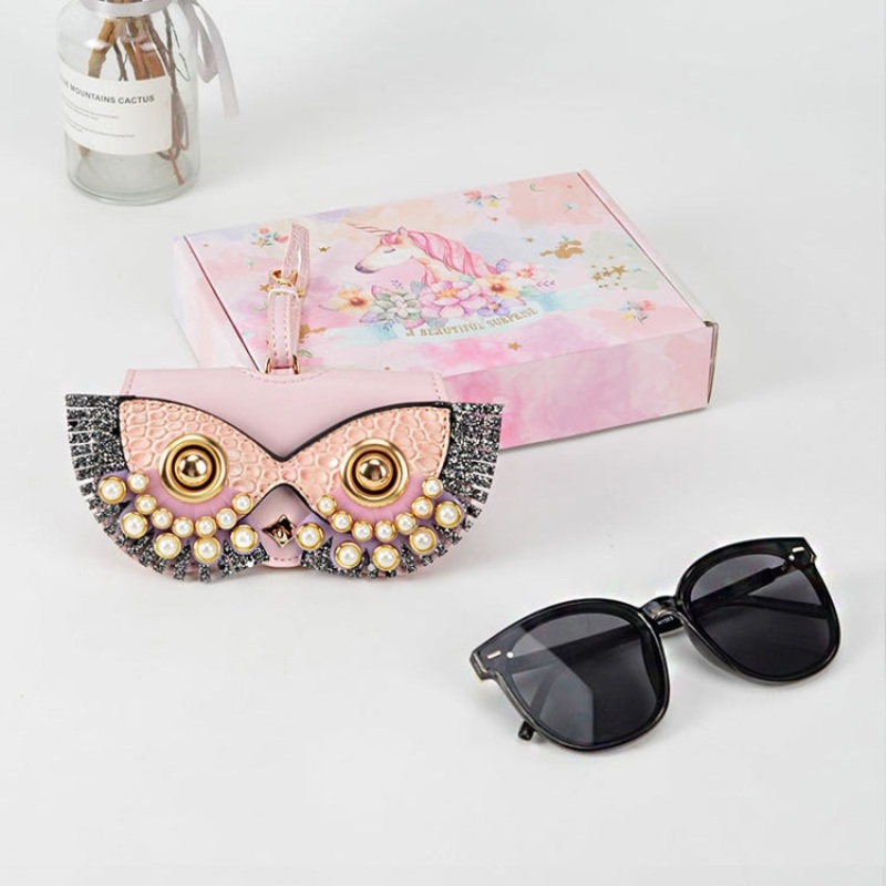 Cute Quirky PU Sunglasses Case Portable Glasses Bag with Hanging Buckle, Color: Pearl Sakura Pink