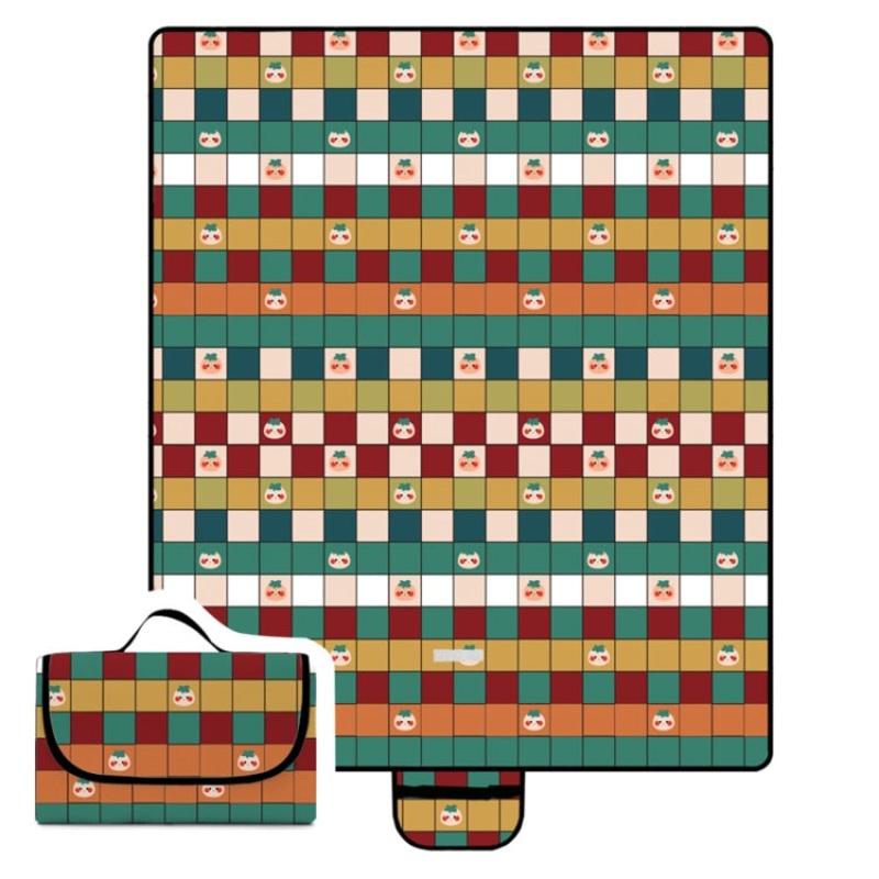 Thickened Moisture-proof Waterproof Portable Camping Mat (1.5 x 2m)