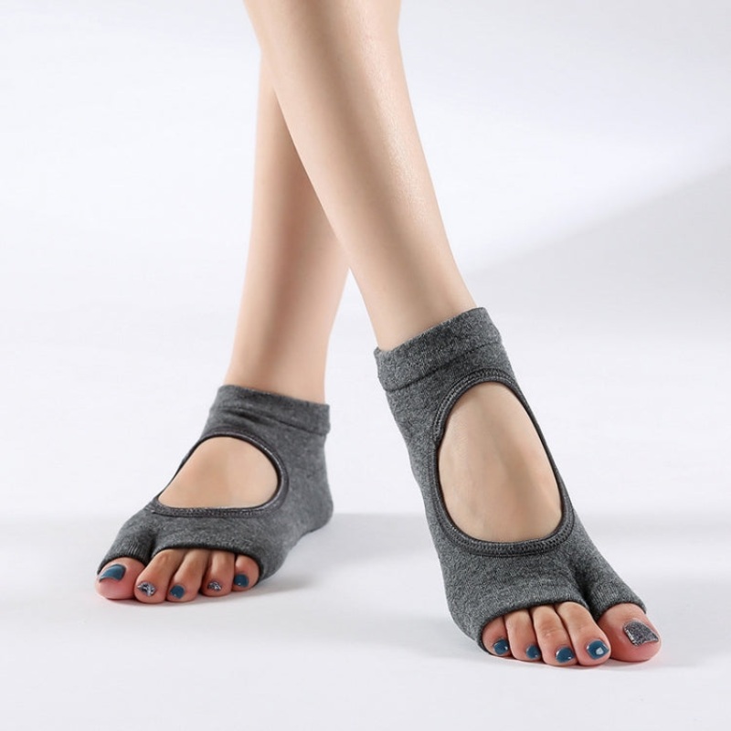 Two-Toed Yoga Socks Clogs Non-Slip Sports Cotton Socks (Dark Gray, One Size) - 2 Pair