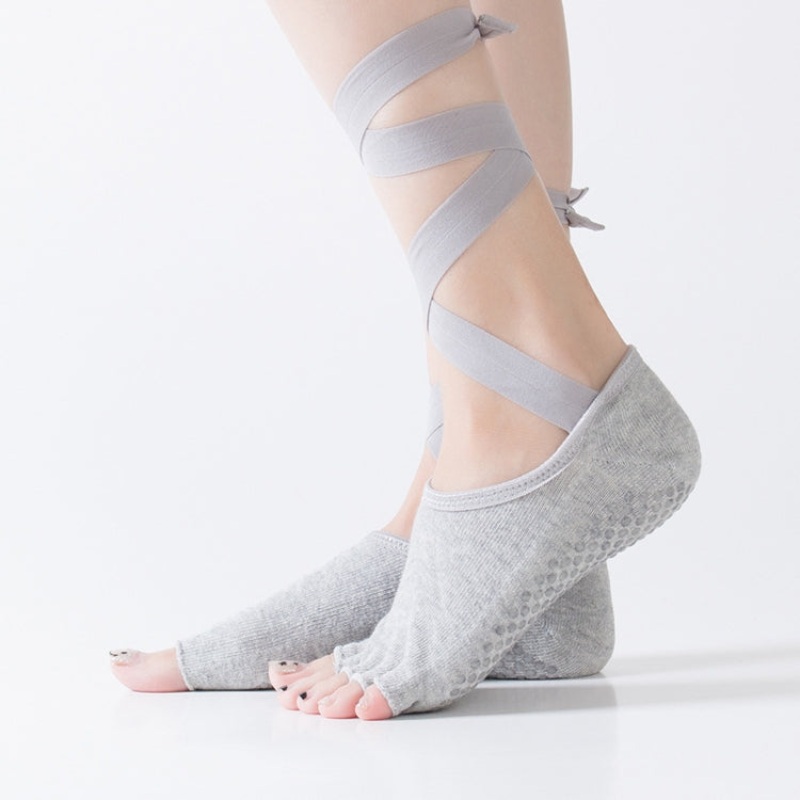 Yoga Five-Finger Socks Lace-Up Non-Slip Dance Socks (Light Gray, One Size)