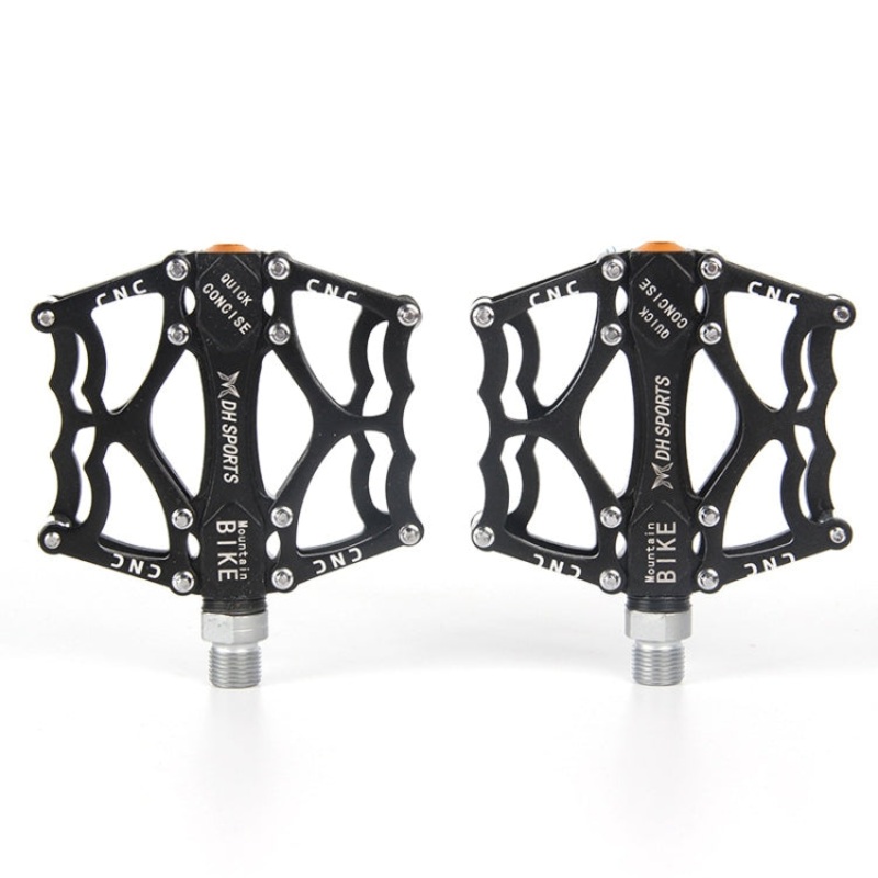 Bicycle Pedal Mountain Bike Aluminum Alloy Palin Pedal Non-Slip Bearing Pedal(901 Black)