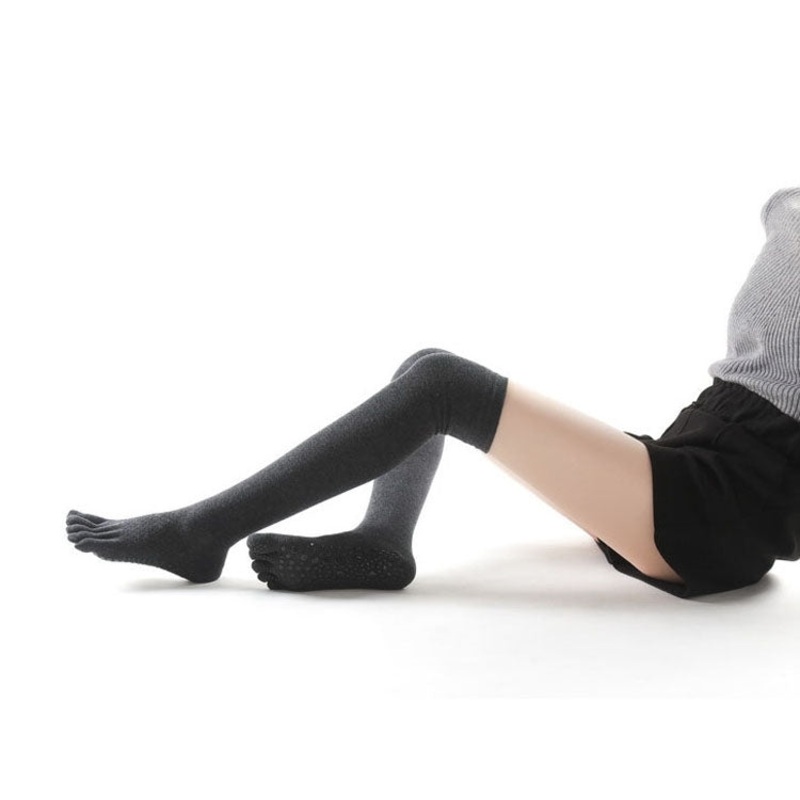 Ladies Over The Knee Yoga Winter Warm Non-Slip Dance Five-Finger Socks (Dark Gray)