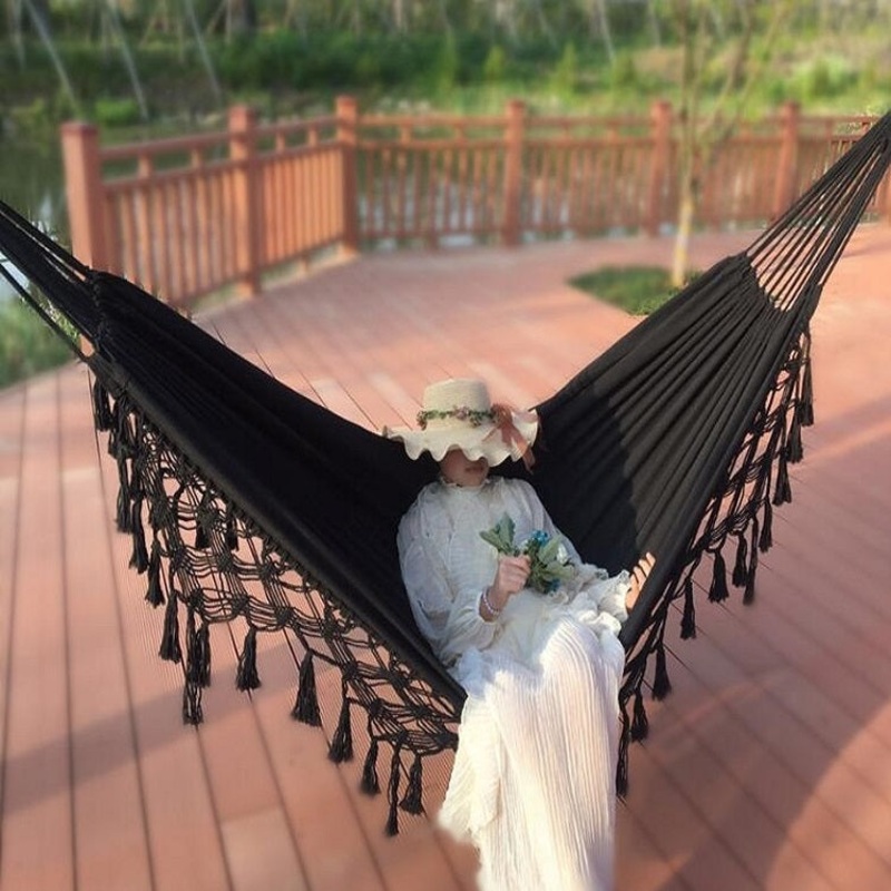 Tassel Hammock Double Canvas Hammock Outdoor Indoor Photography Props (200x150cm Black)