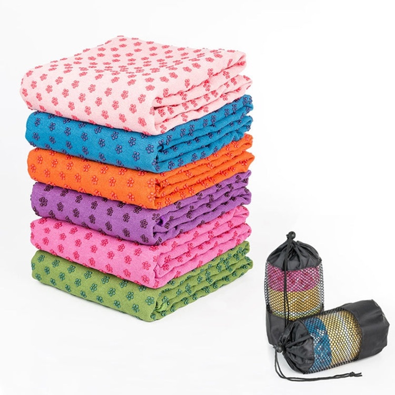 Microfiber Thickening Non-Slip Yoga Blanket Long Washable Yoga Mat (Random Color Delivery)