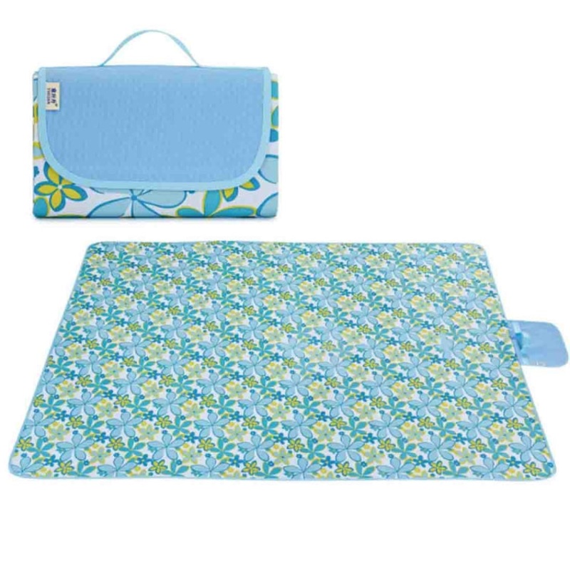 Portable Outdoor Widen Camping Mat Waterproof Oxford Cloth Foldable Lawn Moisture-proof Mat (145x80cm, Random Color and Style Delivery)