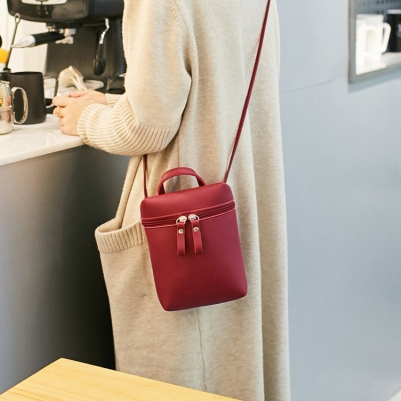 Ladies Simple Casual Shoulder Messenger Bag Small Change Mobile Phone Crossbody Bucket Bag (Black)