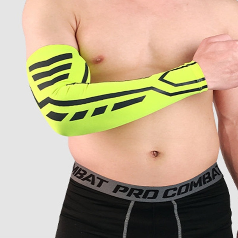 Sports Wrist Guard Arm Sleeve Outdoor Basketball Badminton Fitness Running Sports Protective Gear, Specification:  M (Fluorescent Green)