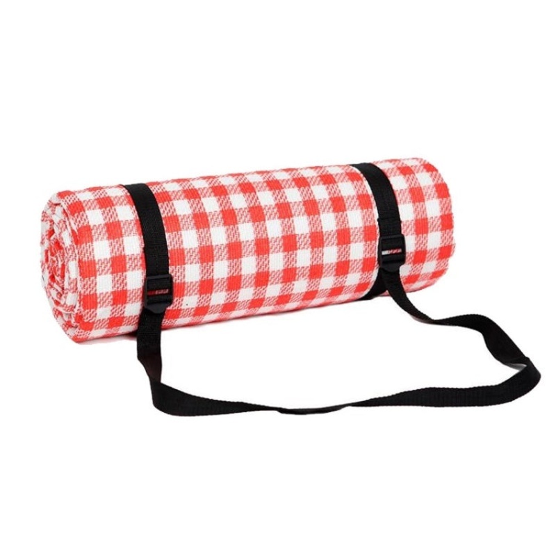 Thickened Moisture-Proof Beach Mat Outdoor Camping Tent Mat (Red White Grid, Size: 150x200cm)